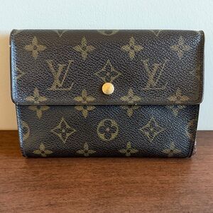 Louis Vuitton Monogram Clutch wallet